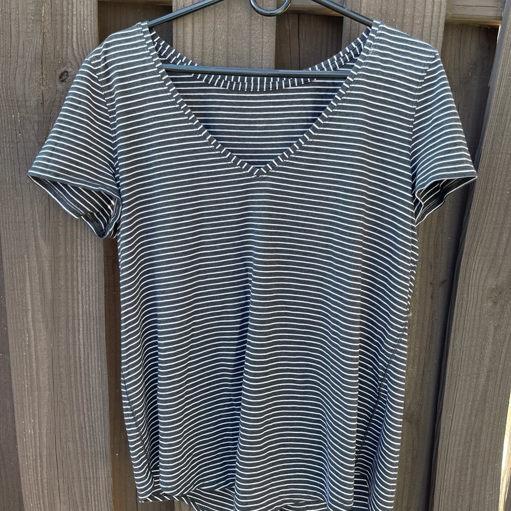Lululemon Love Tee Short Sleeve V-Neck